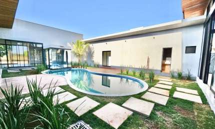 Portal do Sol Green Casa em Condomínio com 4 Quarto(s) e 5 banheiro(s) à Venda, 550 por R$ 6.500.000 no setor Residencial Goiânia Golfe Clube AX24916