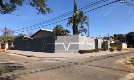 Linda casa térrea  casa de rua com 5 quarto(s) e 3 banheiro(s) à venda, 278 por r$ 930.000 no setor jardim califórnia  ad27769