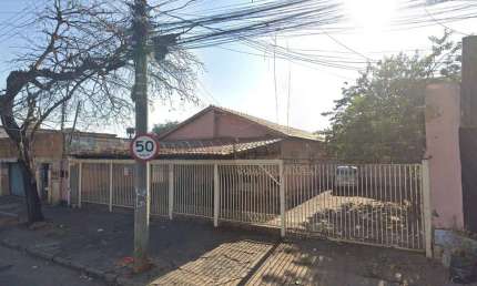 Casa Comercial 450m² em Avenida Setor Coimbra Goiânia - GO Casa de Rua com 5 Quarto(s) e 4 banheiro(s) à Venda, 400 por R$ 698.000 no setor Setor Coimbra AU28316