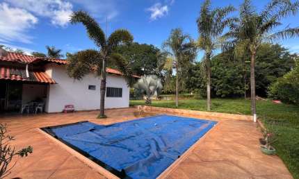 Chácara em Condomínio 4000m² Estância das Aroeiras Trindade - GO Casa em Condomínio com 4 Quarto(s) e 4 banheiro(s) à Venda, 380 por R$ 1.300.000 no setor Estâncias Aroeira AU28320