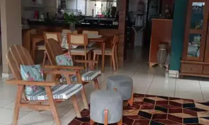 SOBRADO  JARDIM PETROPOLIS  2 PISO Casa de Rua com 3 Quarto(s) e 3 banheiro(s) à Venda, 200 por R$ 650.000 no setor Jardim Petrópolis AD28362