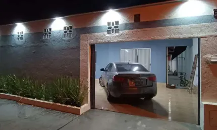 Madre Germana II Casa de Rua com 4 Quarto(s) e 2 banheiro(s) à Venda, 235 por R$ 370.000 no setor Conjunto Habitacional Madre Germana - 2ª Etapa AD28375