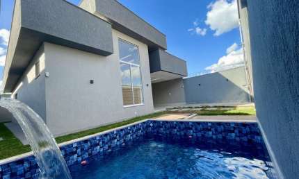 Casa 3 Quartos com Piscina Aquecida e Área Gourmet Integrada – Setor Chácara São Pedro - Aparecida de Goiânia Casa de Rua com 3 Quarto(s) e 2 banheiro(s) à Venda, 131.25 por R$ 550.000 no setor Chácar