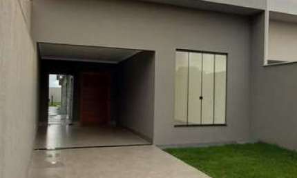 Casa Térrea Jd. Helvécia  Casa de Rua com 3 Quarto(s) e 2 banheiro(s) à Venda, 145 por R$ 550.000 no setor Jardim Helvecia IN28549