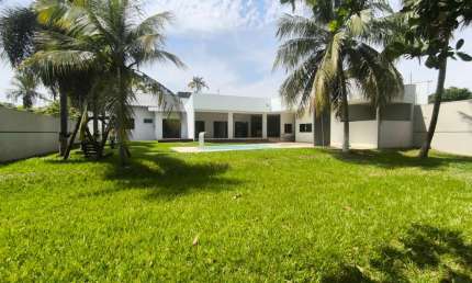 Casa Alto Padrão Rondonópolis - Mato Grosso Casa de Rua com 4 Quarto(s) e 3 banheiro(s) à Venda, 400 por R$ 1.800.000 no setor Vila Goulart AU27986