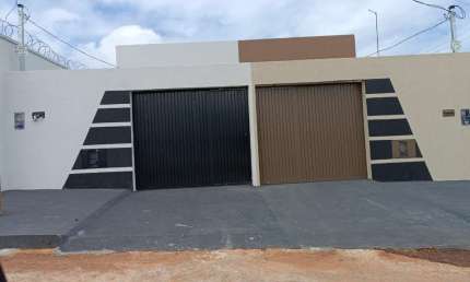 Casa setor Melk trindade Casa de Rua com 2 Quarto(s) e 1 banheiro(s) à Venda, 57 por R$ 225.000 no setor Residencial Melk AD28637