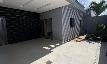 Casa 3q TRINDADE Casa de Rua com 3 Quarto(s) e 2 banheiro(s) à Venda, 100 por R$ 390.000 no setor Residencial Monte Cristo AD28853