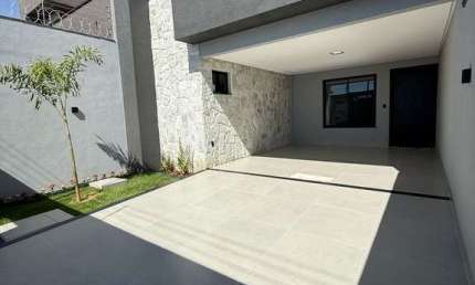 CASA DE RUA Casa de Rua com 3 Quarto(s) e 4 banheiro(s) à Venda, 155 por R$ 875.000 no setor Jardim Atlântico VN28683