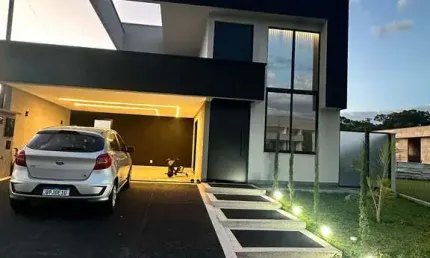 Casa Térrea Parqville Pinheiro com 3 suítes , 4 vagas , piscina e montada em armários  Casa em Condomínio com 3 Quarto(s) e 4 banheiro(s) à Venda, 151 por R$ 1.568.000 no setor Parqville Pinheiros IN2