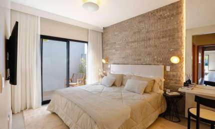 Ágio Casa Térrea com 3 Suítes no Jardins Lyon – Projeto Moderno em Fase Final de Obra Casa em Condomínio com 3 Quarto(s) e 4 banheiro(s) à Venda, 151.03 por R$ 1.200.000 no setor Residencial Jardins L