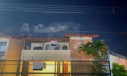 Sobrado Jd. América - 3 Quartos - 2 Suítes Casa de Rua com 3 Quarto(s) e 5 banheiro(s) à Venda, 300 por R$ 1.050.000 no setor Jardim América IN29024
