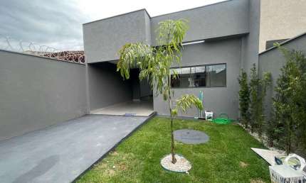 Linda casa no Setor Buriti Sereno  Casa de Rua com 1 Quarto(s) e 3 banheiro(s) à Venda, 220 por R$ 400.000 no setor Jardim Buriti Sereno AD29054