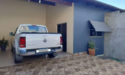 Casa Jardim Mariliza Casa de Rua com 2 Quarto(s) e 2 banheiro(s) à Venda, 111.29 por R$ 680.000 no setor Jardim Mariliza IN29080