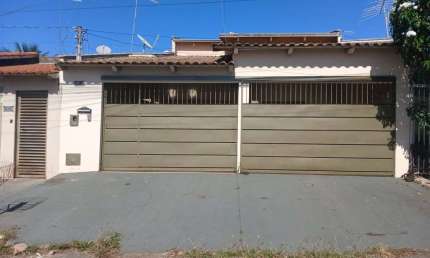 casa em aparecida de Goiania  jardim Olimpico Casa de Rua com 5 Quarto(s) e 4 banheiro(s) à Venda, 142.08 por R$ 550.000 no setor Jardim Olímpico AD29001
