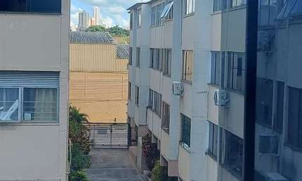 APARTAMENTO VILA JARAGUÁ 3 QUARTOS 90M² Apartamento com 3 Quarto(s) e 1 banheiro(s) à Venda, 90 por R$ 230.000 no setor Vila Jaragua VN29159