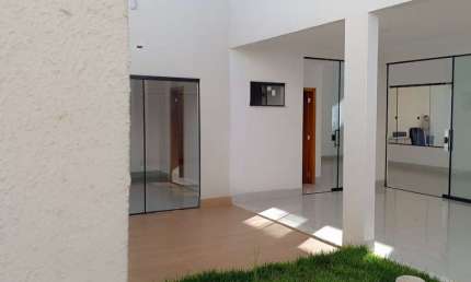 Casa alto padrão Residencial Flamingo Casa de Rua com 3 Quarto(s) e 4 banheiro(s) à Venda, 182 por R$ 690.000 no setor Residencial Flamingo AD27348