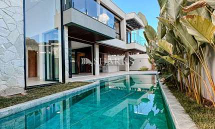 Sobrado Jardins França Casa em Condomínio com 4 Quarto(s) e 6 banheiro(s) à Venda, 356.4 por R$ 4.300.000 no setor Parque Atheneu AX29182