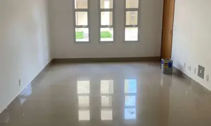 SOBRADO EM CONDOMINIO  Sobrado com 3 Quarto(s) e 3 banheiro(s) à Venda, 100 por R$ 530.000 no setor Vila Maria ST29757