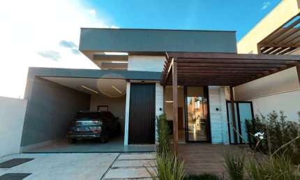 Casa Térrea Solaris Laguna Casa em Condomínio com 3 Quarto(s) e 4 banheiro(s) à Venda, 140 por R$ 1.150.000 no setor Condomínio Alto da Boa Vista FL29557