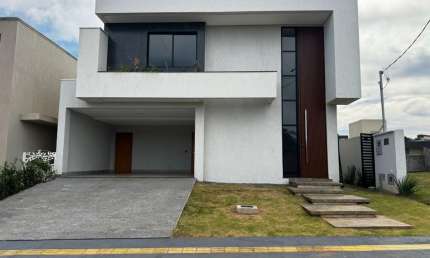 SOBRADO NO Jardins Bolonha Casa em Condomínio com 4 Quarto(s) e 5 banheiro(s) à Venda, 183 por R$ 1.650.000 no setor Jardins Bolonha TA29916