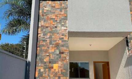 Ágio Ágio de casa a venda  Casa de Rua com 2 Quarto(s) e 2 banheiro(s) à Venda, 83.9 por R$ 320.000 no setor Residencial Canadá TA30153