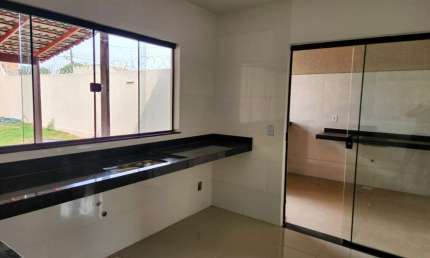 Casa 2 quartos porcelanato churrasqueira  Casa de Rua com 2 Quarto(s) e 2 banheiro(s) à Venda, 98 por R$ 323.900 no setor Vila Oliveira IN29508