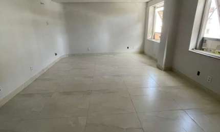 Sala Comercial Pronta, Andar Alto e Garagem Privativa -  Setor Oeste  Sala comercial com null Quarto(s) e null banheiro(s) à Venda, 30 por R$ 119.000 no setor Setor Oeste IN30085