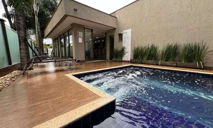 Portal do Sol Golfe Green  Casa em Condomínio com 3 Quarto(s) e 5 banheiro(s) à Venda, 240 por R$ 2.750.000 no setor Portal do So, Green  AV30433