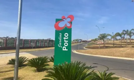 Lote - Jardins Porto Lote à Venda, 318.27 por R$ 279.999 no setor Jardins Porto IN30537