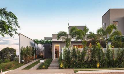 Ágio CASA TÉRREA - JARDINS BERLIM  Casa em Condomínio com 3 Quarto(s) e 2 banheiro(s) à Venda, 100 por R$ 1.394.863 no setor Estância Vargem Bonita VN30597