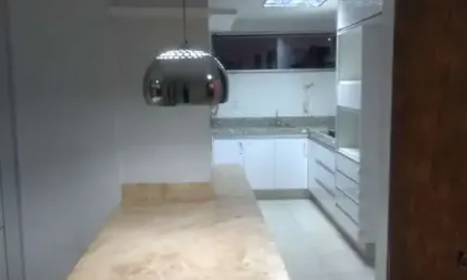 Apartamento no setor sul , andar alto , completamente reformado lindo! apartamento com 2 quarto(s) e 2 banheiro(s) à venda, 60 por r$ 400.000 no setor setor sul au30747