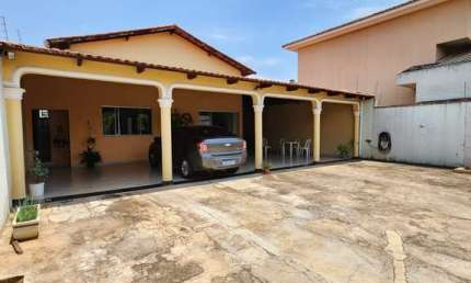 CASA RESIDENCIAL - VILA MORAIS Casa de Rua com 3 Quarto(s) e 2 banheiro(s) à Venda, 263.62 por R$ 650.000 no setor Vila Morais AD30946