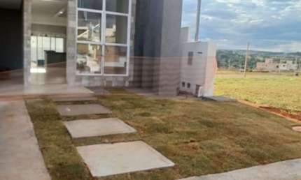 Jardins Parma  Casa em Condomínio com 4 Quarto(s) e 4 banheiro(s) à Venda, 172 por R$ 1.300.000 no setor Jardins Parma AX30908