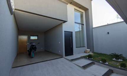 Casa térrea - ST. Conde dos Arcos  Casa de Rua com 3 Quarto(s) e 1 banheiro(s) à Venda, 121 por R$ 470.000 no setor Setor Conde dos Arcos AD31038