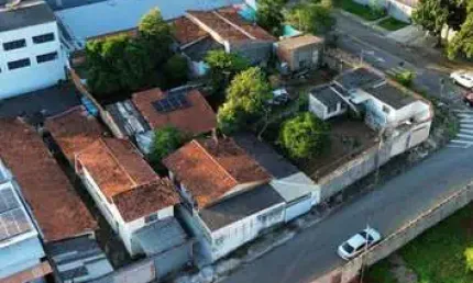 CASA À VENDA, 03 QUARTOS COM KITNET INDEPENDENTE, SETOR VILA OSVALDO ROSA Casa de Rua com 3 Quarto(s) e 1 banheiro(s) à Venda, 483.5 por R$ 590.000 no setor Vila Oswaldo Rosa AD31097