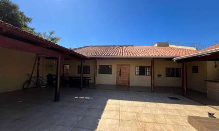 Casa no Setor Jaó Casa de Rua com 4 Quarto(s) e 4 banheiro(s) à Venda, 304.17 por R$ 930.000 no setor Setor Jao AV31110