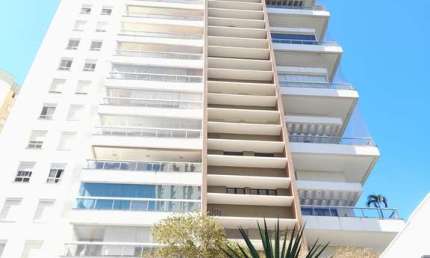 Em frente ao Lago das Rosas com 4 suites e um Terraço Panorâmico. Apartamento com 4 Quarto(s) e 6 banheiro(s) à Venda, 174 por R$ 1.680.000 no setor Setor Oeste AU31129