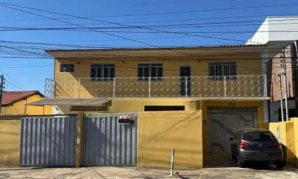 Vendo casa no Jardim Brasil - Goiânia Casa de Rua com 3 Quarto(s) e 2 banheiro(s) à Venda, 230 por R$ 2.200.000 no setor Jardim Brasil VN30985