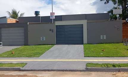 CASA À VENDA DE 3 QUARTOS, SENDO 1 SUÍTE, BAIRRO INDEPENDÊNCIA , AP.GOIÂNIA Casa de Rua com 3 Quarto(s) e 2 banheiro(s) à Venda, 109 por R$ 350.000 no setor Bairro Independência AD31159
