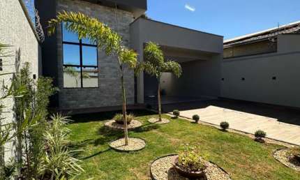 Casa de Alto Padrão 3Q – Piscina + Área Gourmet – Jardim Maria Helena Casa de Rua com 3 Quarto(s) e 3 banheiro(s) à Venda, 168 por R$ 1.200.000 no setor Jardim Maria Helena AD31221