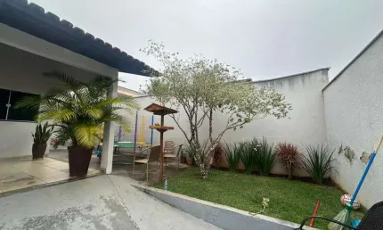 Casa 3Q Setor Três Marias, 122m2 construído Casa de Rua com 3 Quarto(s) e 2 banheiro(s) à Venda, 122 por R$ 1.050.000 no setor Setor Três Marias SL31213