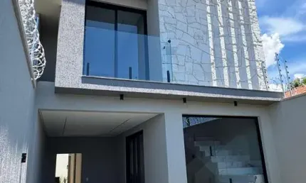 Sobrado Jardim Vila Boa Sobrado com 3 Quarto(s) e 4 banheiro(s) à Venda, 175 por R$ 990.000 no setor Jardim Vila Boa AD31270
