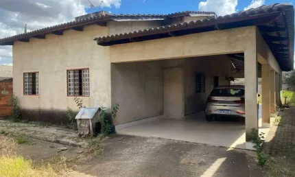 CASA TÉRREA EM LOTE INTEIRO - JARDIM MIRABEL / BAIRRO GOYÁ Casa de Rua com 3 Quarto(s) e 2 banheiro(s) à Venda, 137 por R$ 490.000 no setor Jardim Mirabel AV31315
