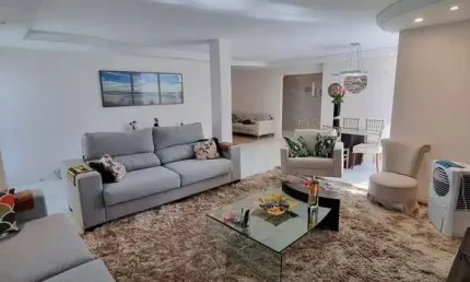Casa 4Q a venda no Setor Aeroporto Casa de Rua com 4 Quarto(s) e 5 banheiro(s) à Venda, 385 por R$ 1.370.000 no setor Setor Aeroporto AD28916