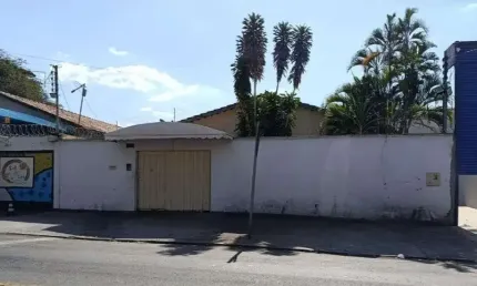 CASA Casa de Rua com 3 Quarto(s) e 3 banheiro(s) à Venda, 292 por R$ 660.000 no setor Vila Santa Isabel ST31500