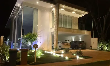 Sobrado condomínio do lago  Sobrado com 4 Quarto(s) e 5 banheiro(s) à Venda, 383 por R$ 4.100.000 no setor Condominio do lago  TA31513