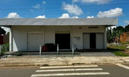 Imóvel comercial e residencial - Jardim Tiradentes Casa de Rua com 4 Quarto(s) e 5 banheiro(s) à Venda, 215 por R$ 460.000 no setor Jardim Tiradentes AX24590