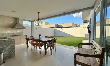 Sobrado no portal do sol green  casa em condomínio com 3 quarto(s) e 4 banheiro(s) à venda, 245 por r$ 2.600.000 no setor residencial goiânia golfe clube ta31144