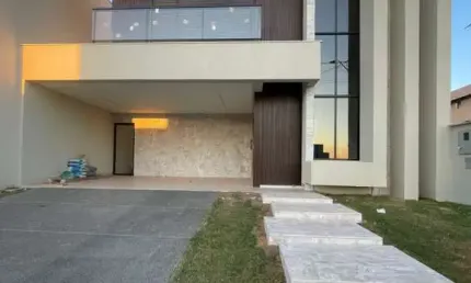 Casa Sobrado de 4 Suítes no Jardins Capri  Sobrado com 4 Quarto(s) e 5 banheiro(s) à Venda, 248 por R$ 1.850.000 no setor Jardins Capri TA31510