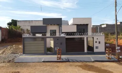 Casa térrea na região do goiânia viva casa de rua com 3 quarto(s) e 2 banheiro(s) à venda, 113 por r$ 630.000 no setor residencial dom rafael	 ad31819
